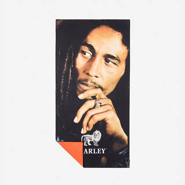 slowtide-legend-performance-quick-dry-travel-towel-bob-marley-x-slowtide image 1