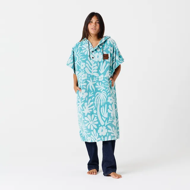slowtide-sunny-extra-warm-poncho-sky-blue image 1