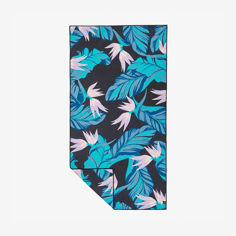 slowtide-mauka-performance-quick-dry-travel-towel-black image 1