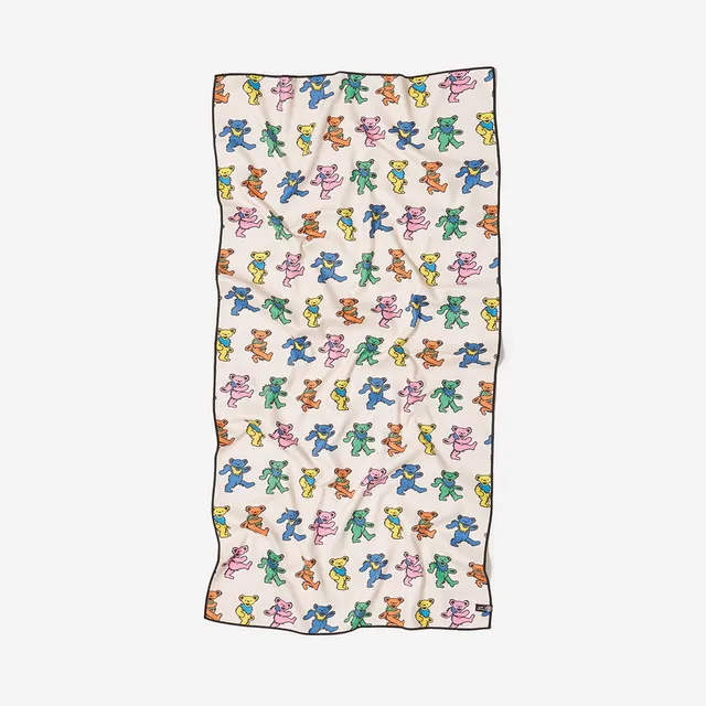 slowtide-dancing-bears-performance-quick-dry-towel-cream image 1