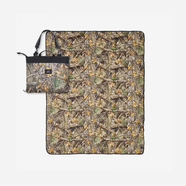 slowtide-realtree-packable-picnic-blanket image 1