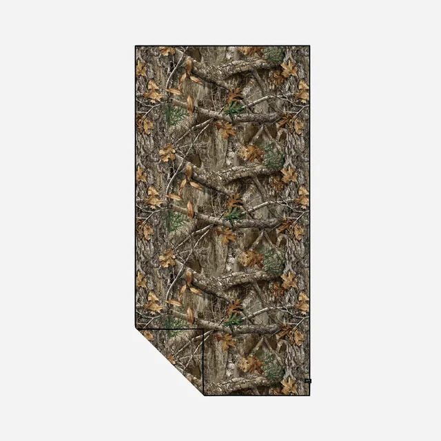 slowtide-realtree-performance-quick-dry-travel-towel image 1