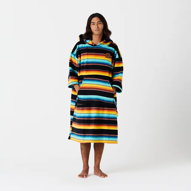 slowtide-el-cap-chilling-fleece-poncho image 1