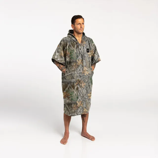 slowtide-realtree-quick-dry-poncho image 1
