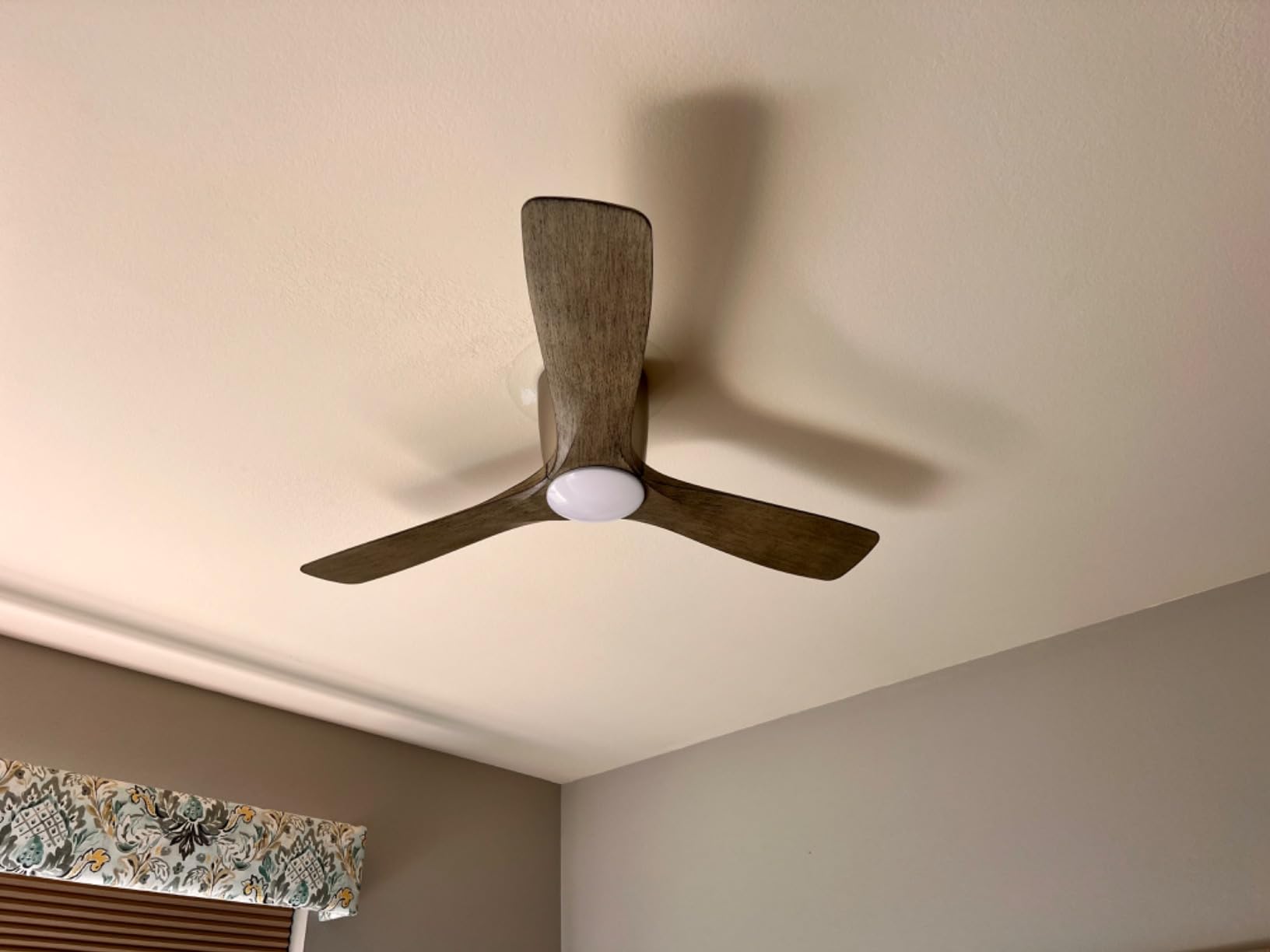 Nice fan, but light could be brighter
