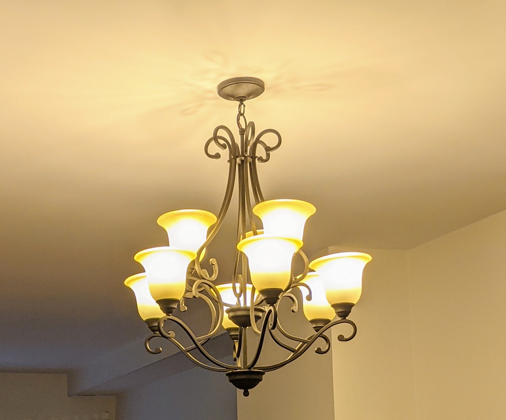 Very good, but needs specific bulbs