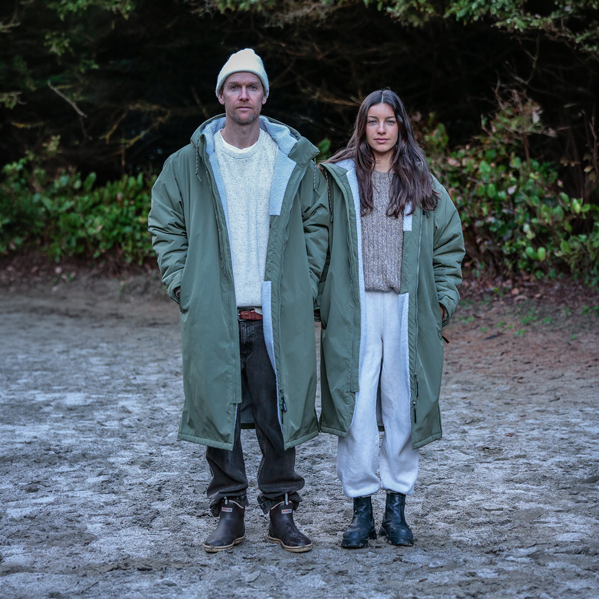 slowtide-all-weather-parka image 2