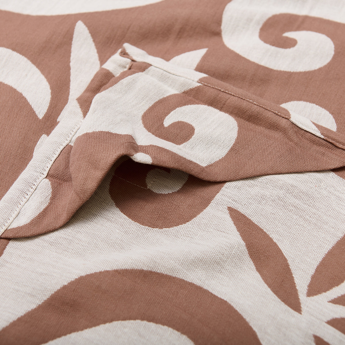 slowtide-bailey-driftweave-oversized-beach-blanket image 2