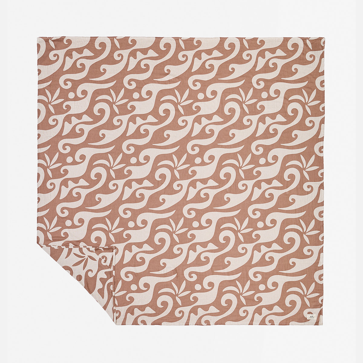 slowtide-bailey-driftweave-oversized-beach-blanket image 1