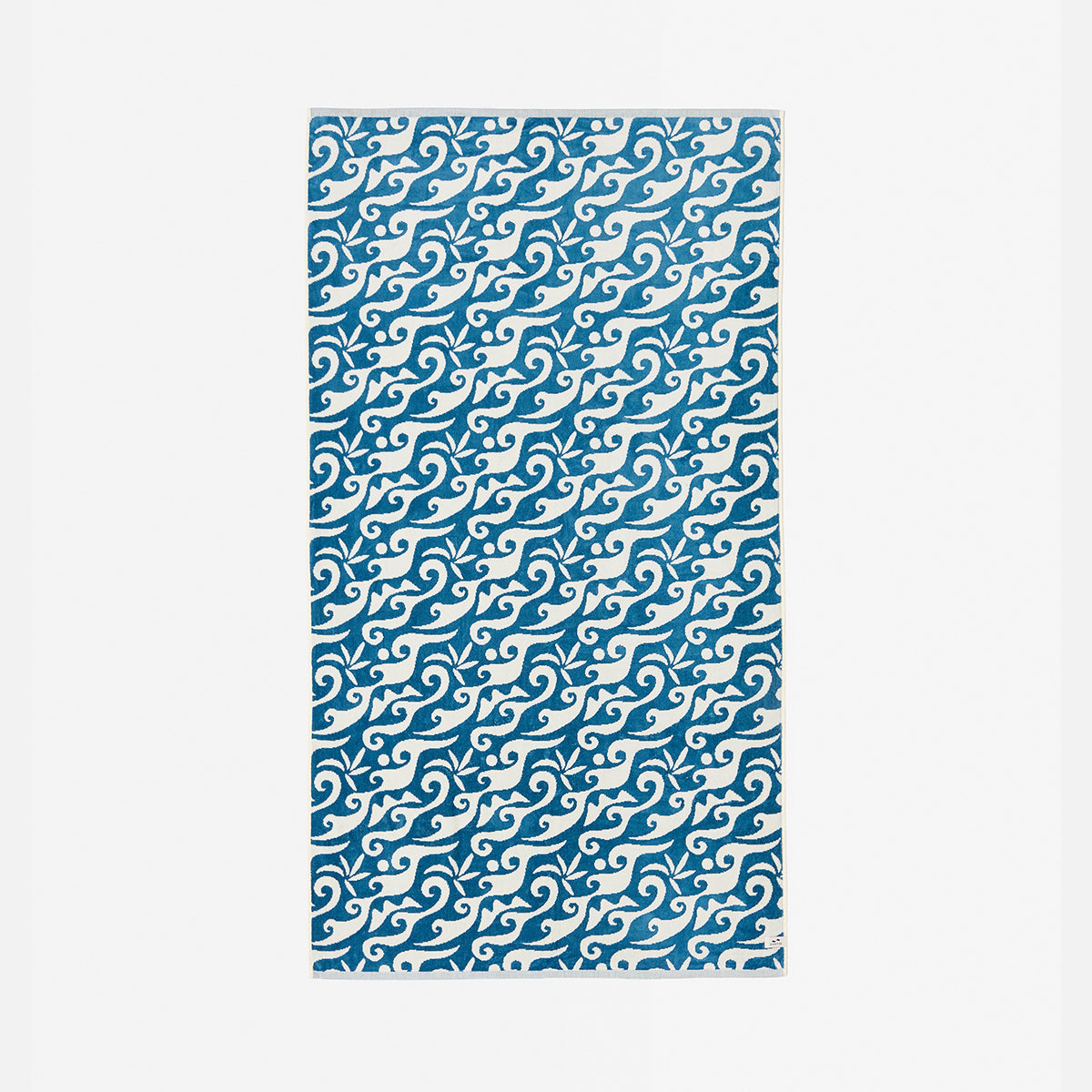slowtide-bailey-woven-towel image 1