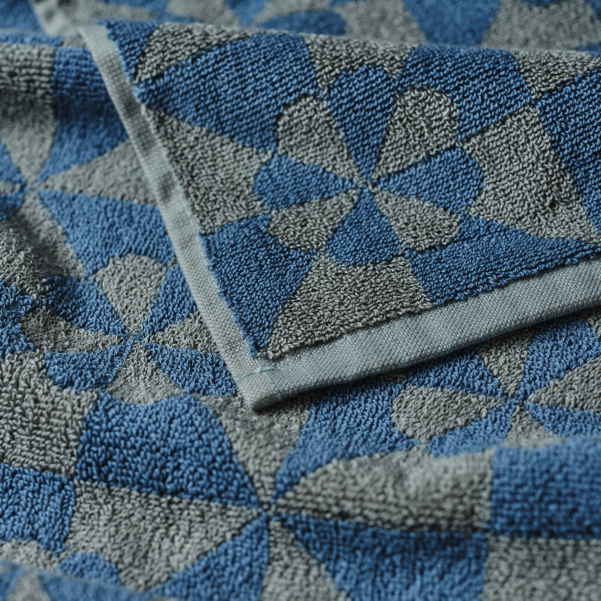 slowtide-bex-bath-towel-bundle-2-2-dusty-blue-daydream-surf-shop-x-slowtide image 5