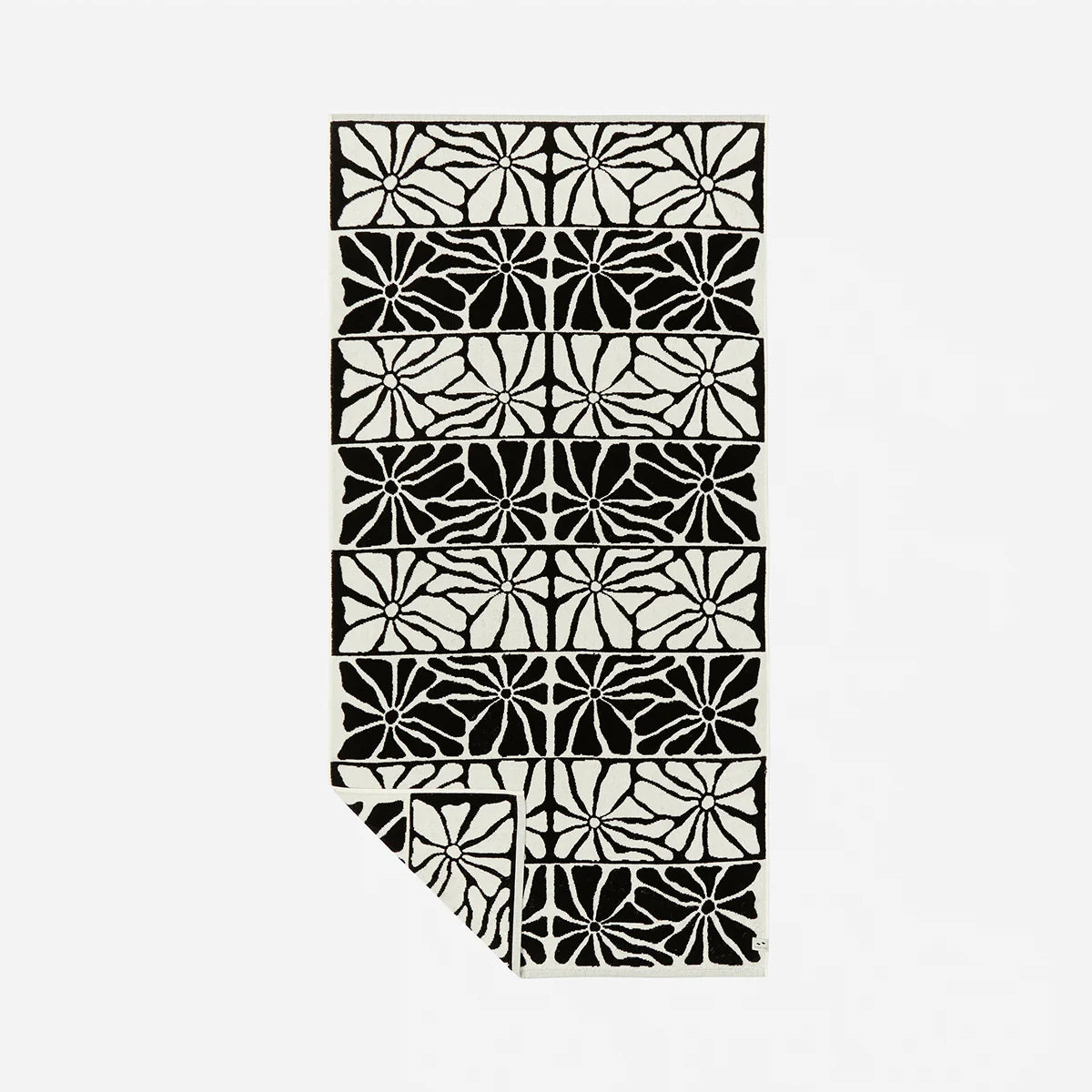 slowtide-ciao-zen-bath-towel-black-monica-bond-collaboration image 1