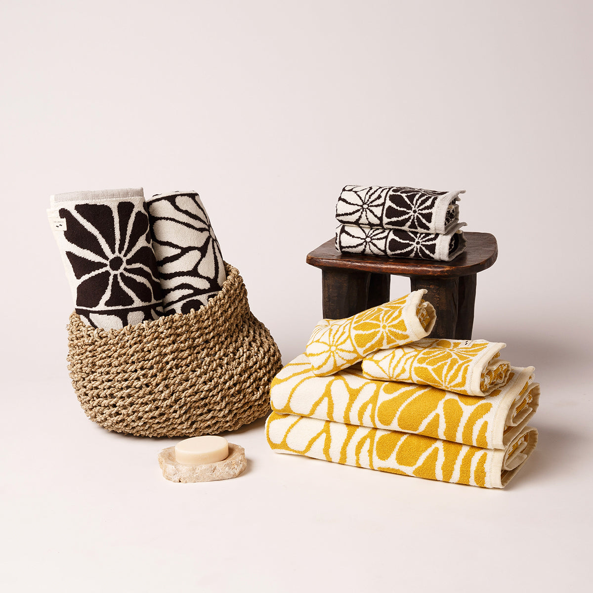 slowtide-ciao-zen-bath-towel-black-monica-bond-collaboration image 7