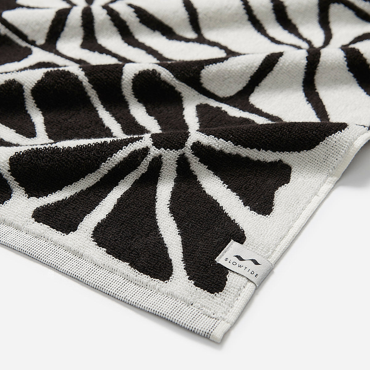 slowtide-ciao-zen-bath-towel-black-monica-bond-collaboration image 4