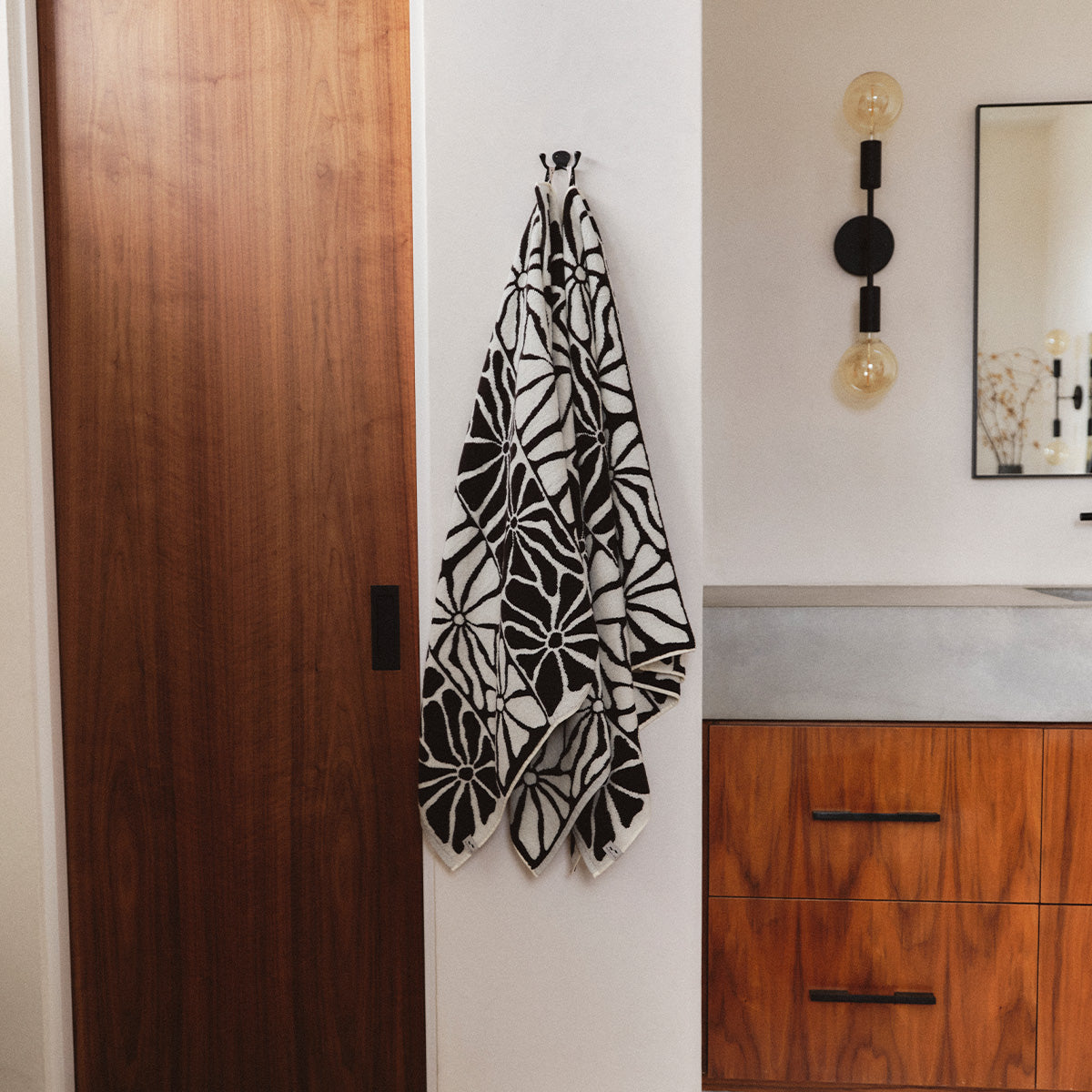 slowtide-ciao-zen-bath-towel-black-monica-bond-collaboration image 2