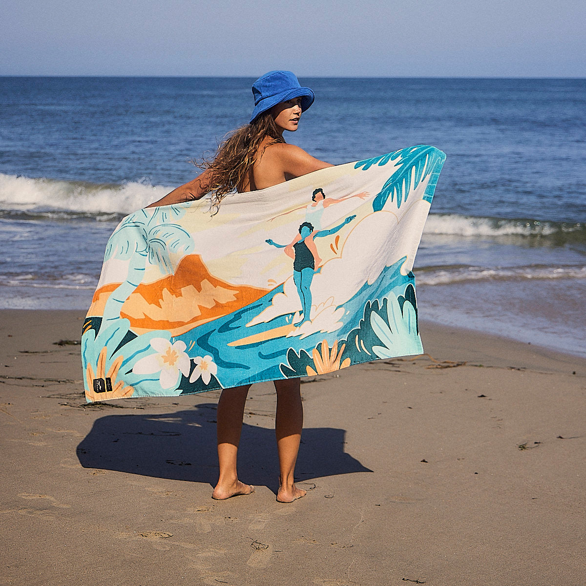slowtide-duke-beach-towel-jack-soren-x-slowtide-artist-collaboration-large-absor image 2