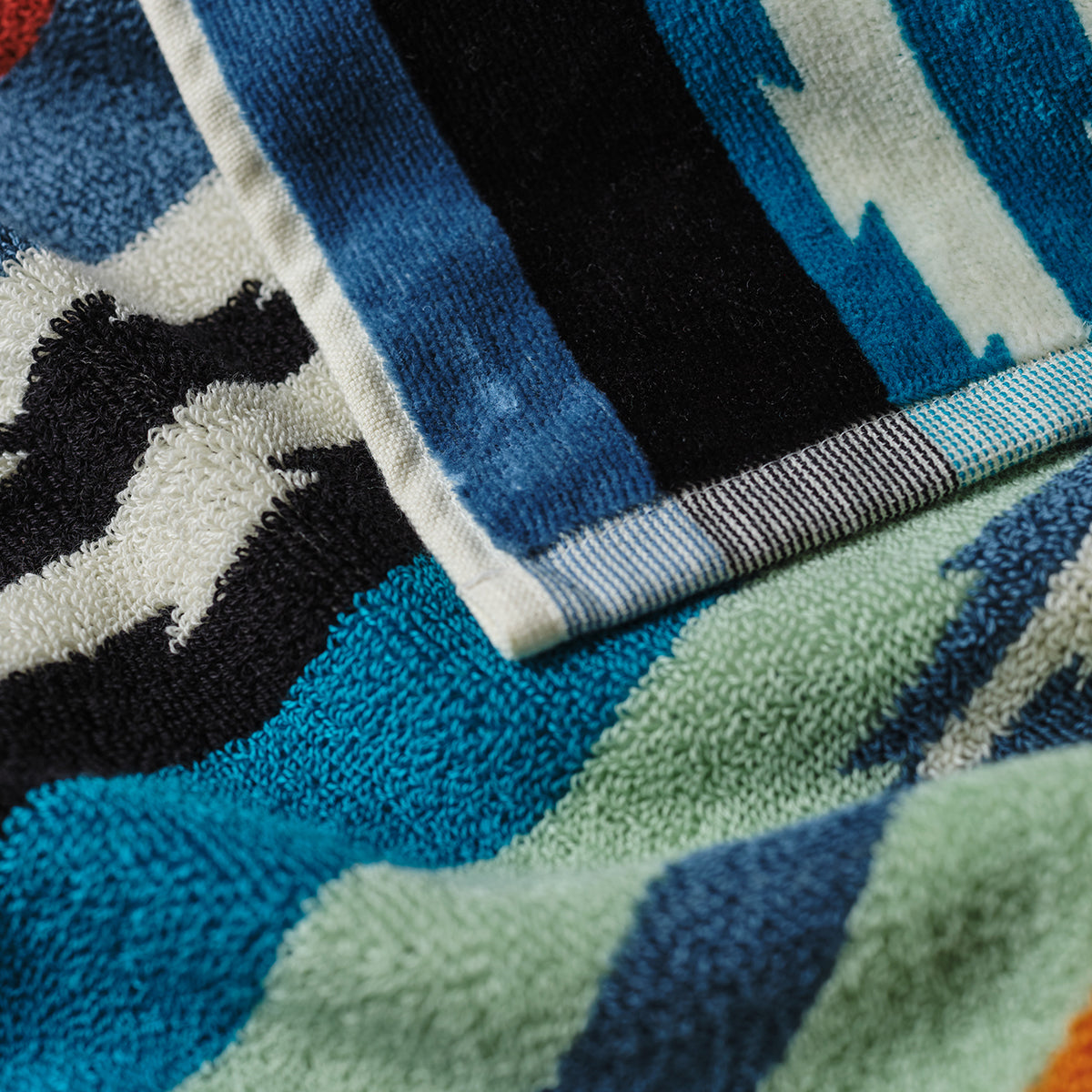 slowtide-duvall-woven-towel-oversized-geometric-beach-towel image 2