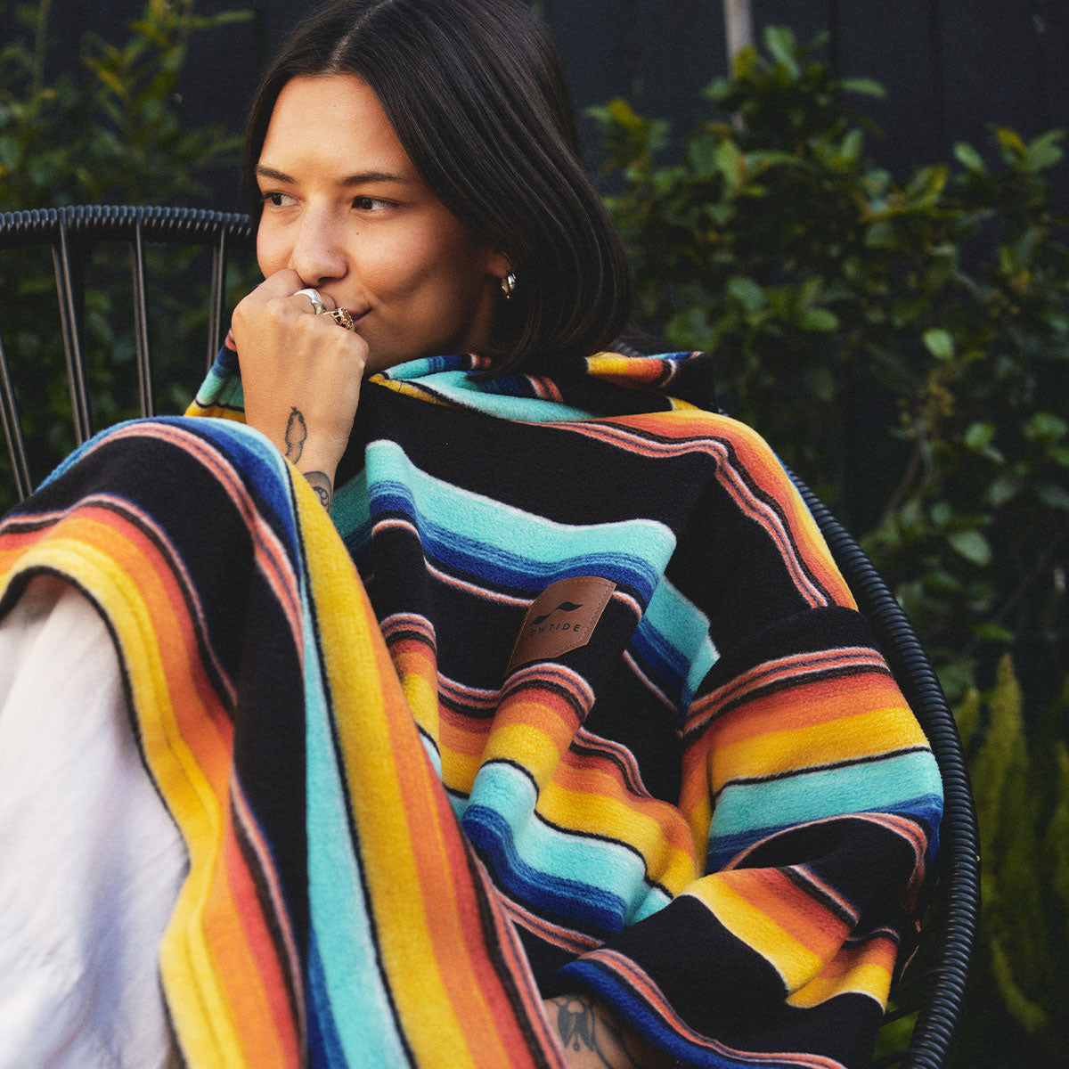 slowtide-el-cap-chilling-fleece-poncho image 2
