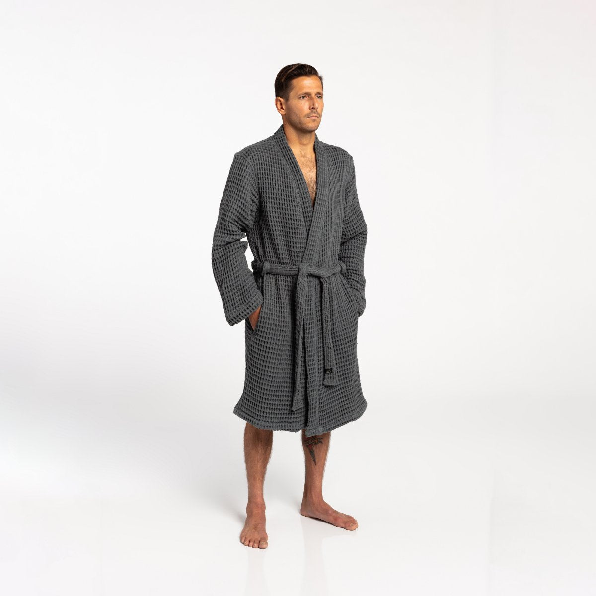 slowtide-guild-waffle-bath-robe image 8