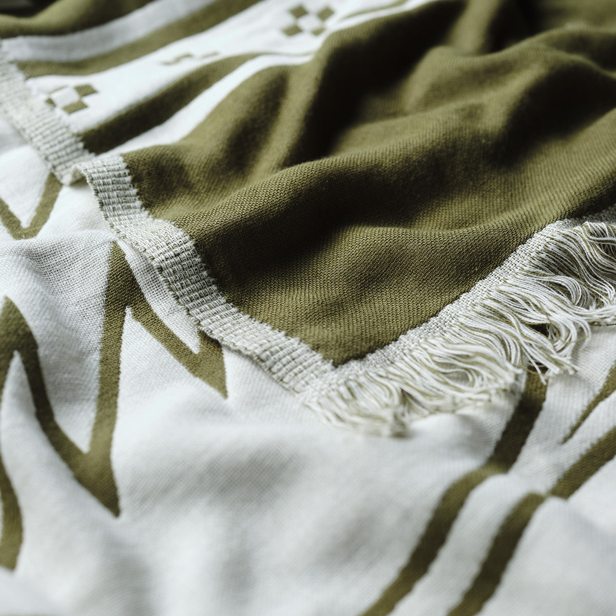 slowtide-fillmore-driftweave-beach-blanket-avocado-grateful-dead-x-slowtide image 3
