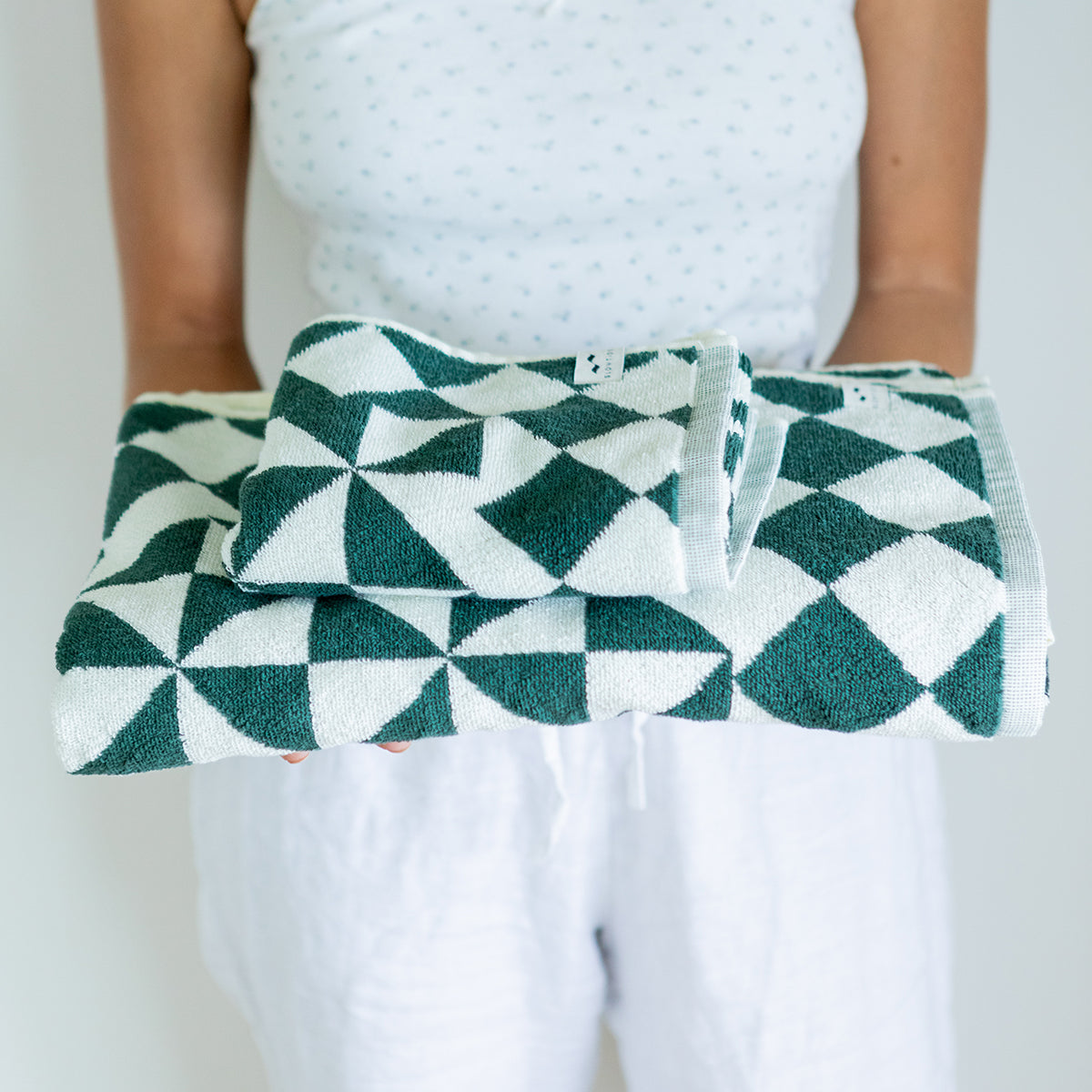 slowtide-gatsby-towel-bundle-4-4-sequoia image 6
