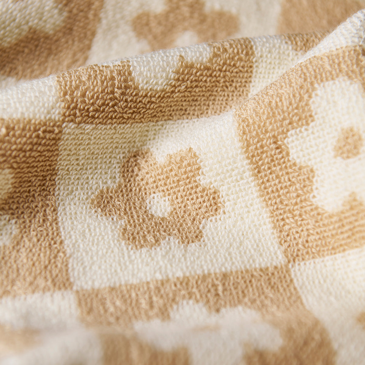slowtide-gigi-bath-towel-bundle-2-2-sandstone-checkerboard-floral image 2