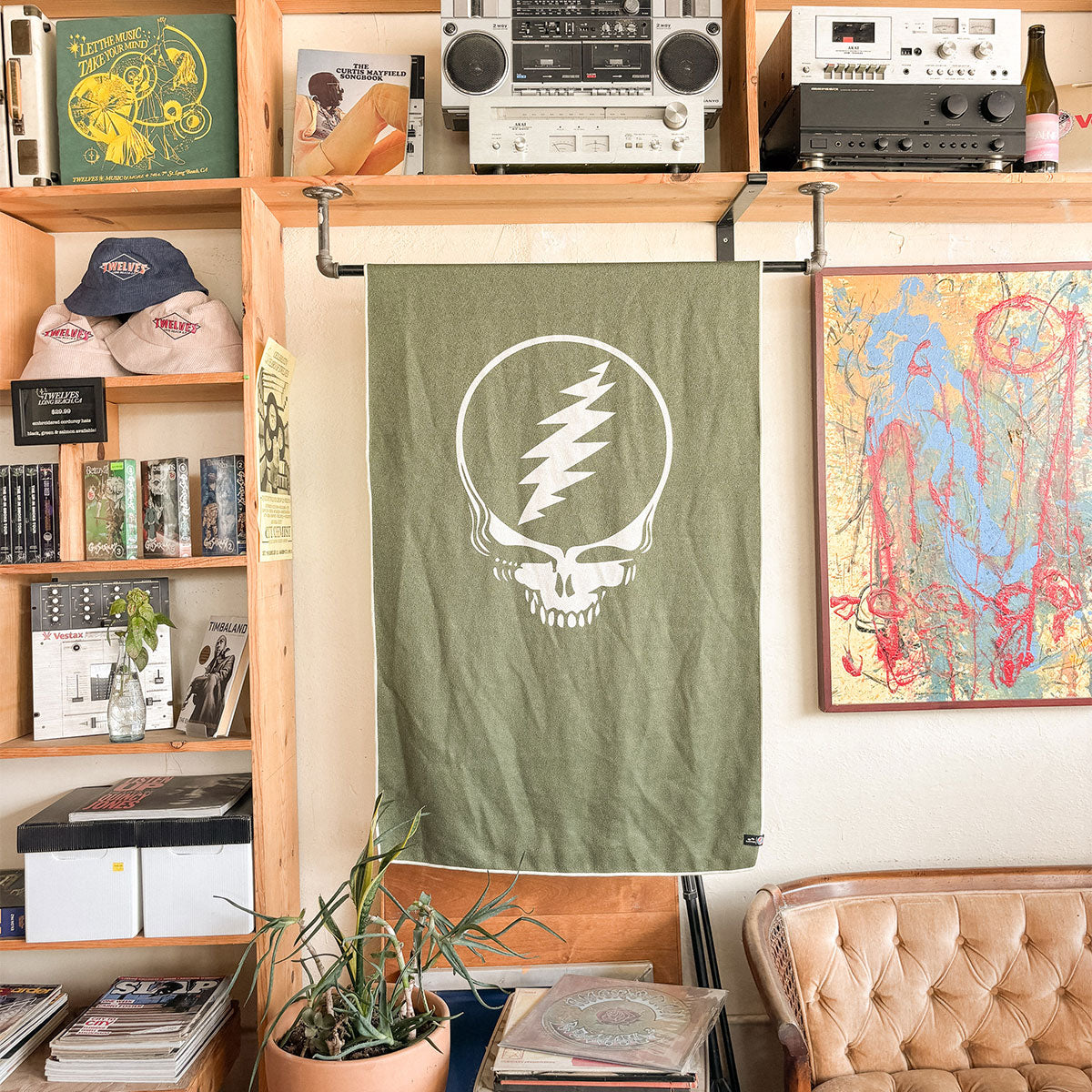 slowtide-grateful-shred-performance-quick-dry-towel-grateful-dead-x-slowtide image 2