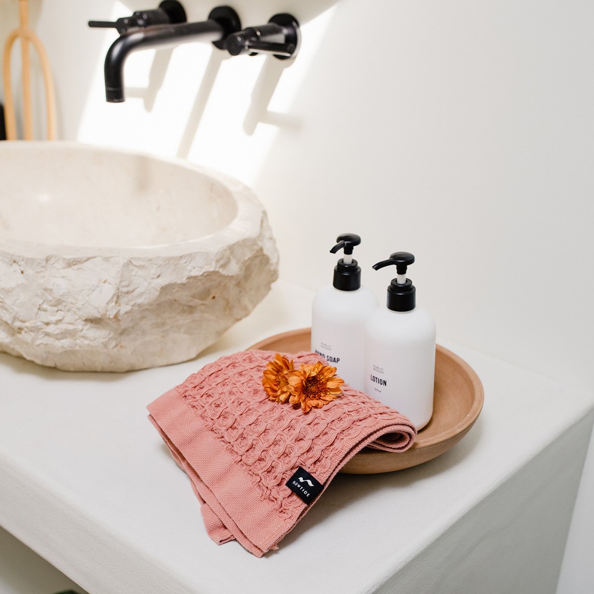 slowtide-guild-waffle-hand-towel-terracotta image 4