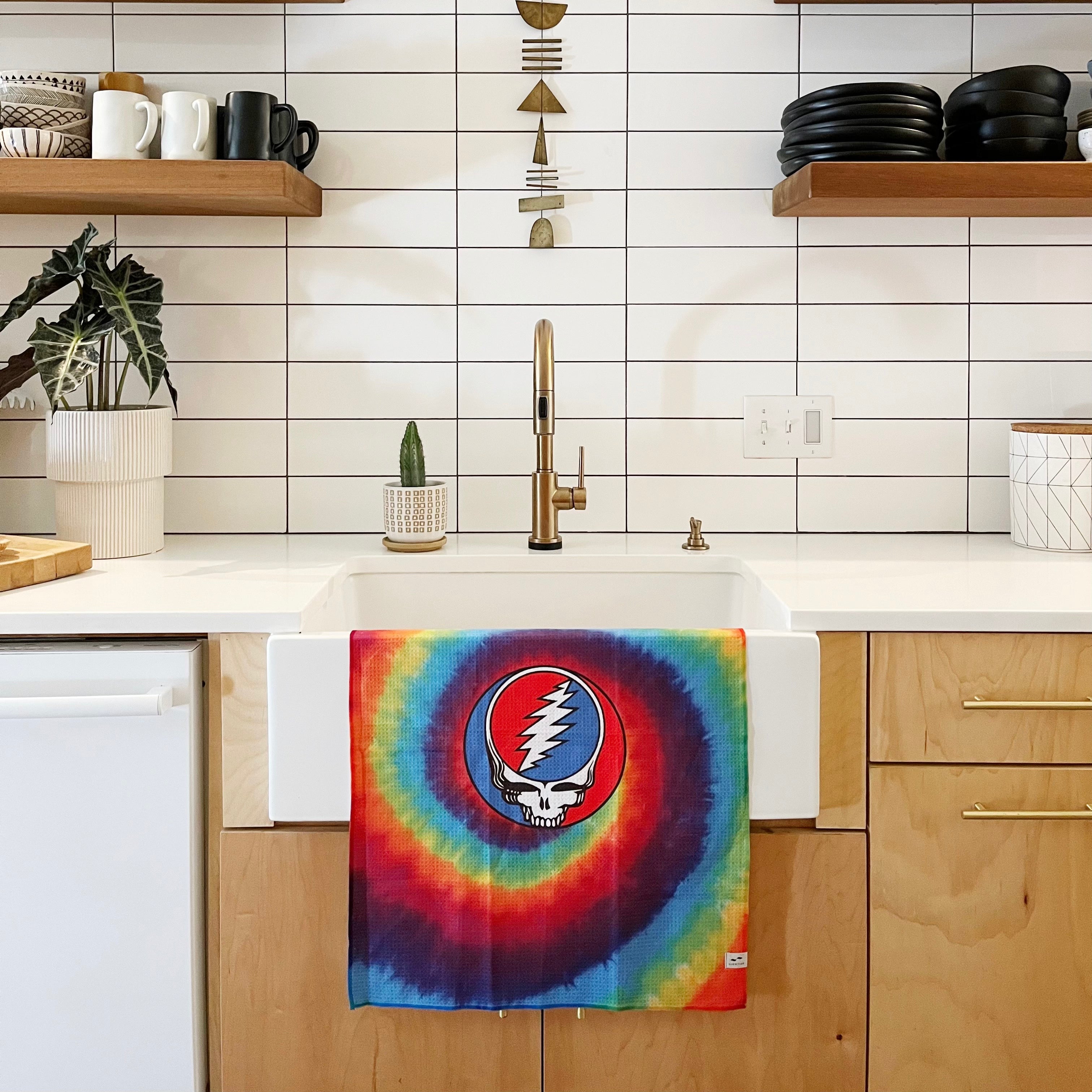 slowtide-rise-up-quick-dry-kitchen-towel-grateful-dead-x-slowtide-tie-dye-kitche image 2