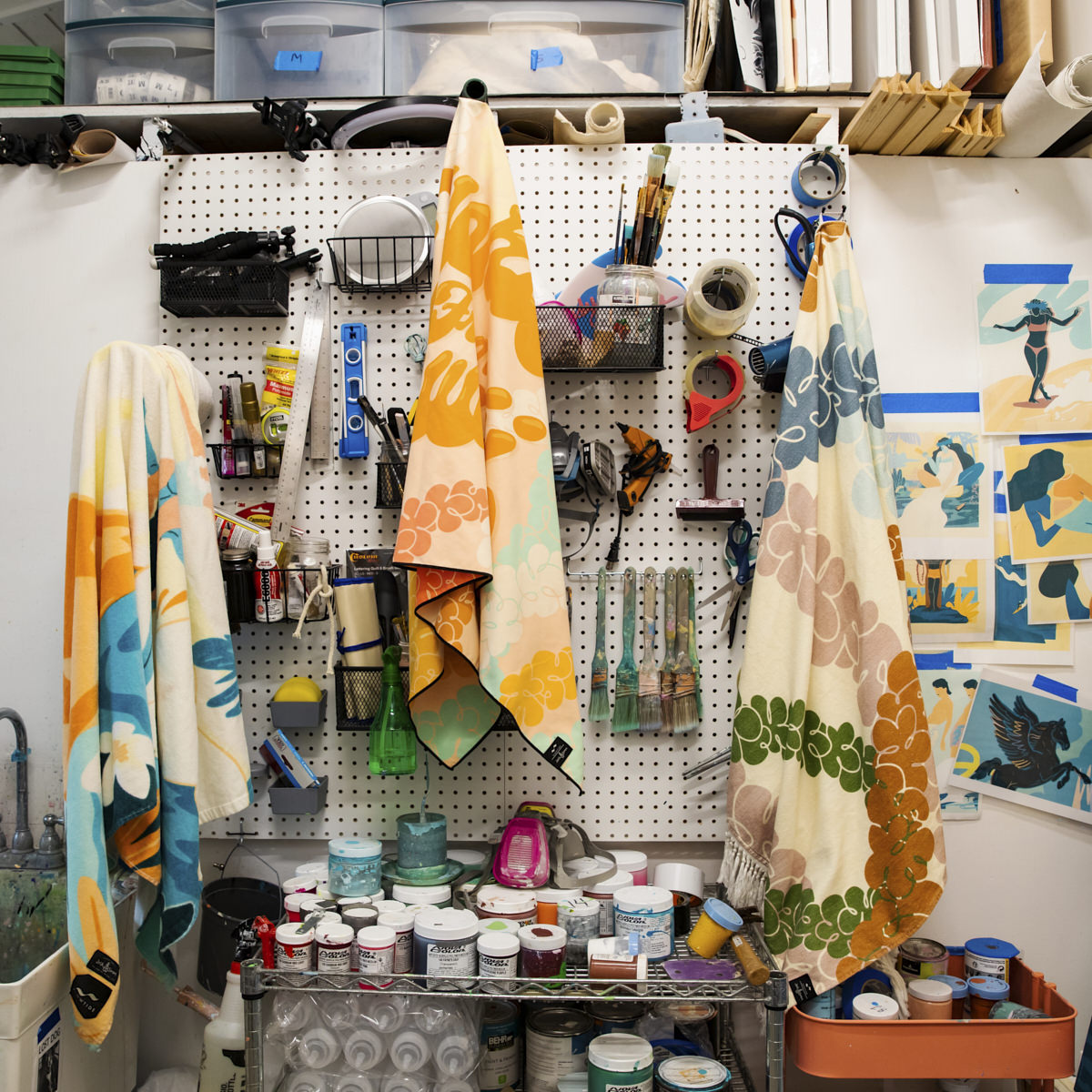 slowtide-duke-beach-towel-jack-soren-x-slowtide-artist-collaboration-large-absor image 4