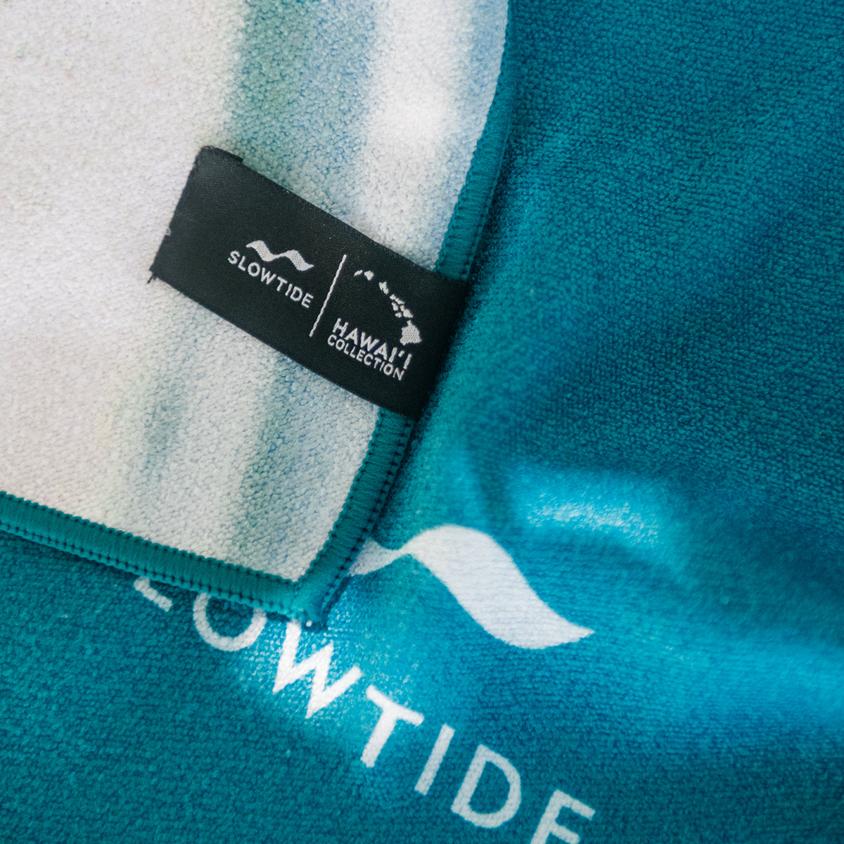 slowtide-ke-nui-2-performance-quick-dry-towel-brent-bielmann-x-slowtide image 4