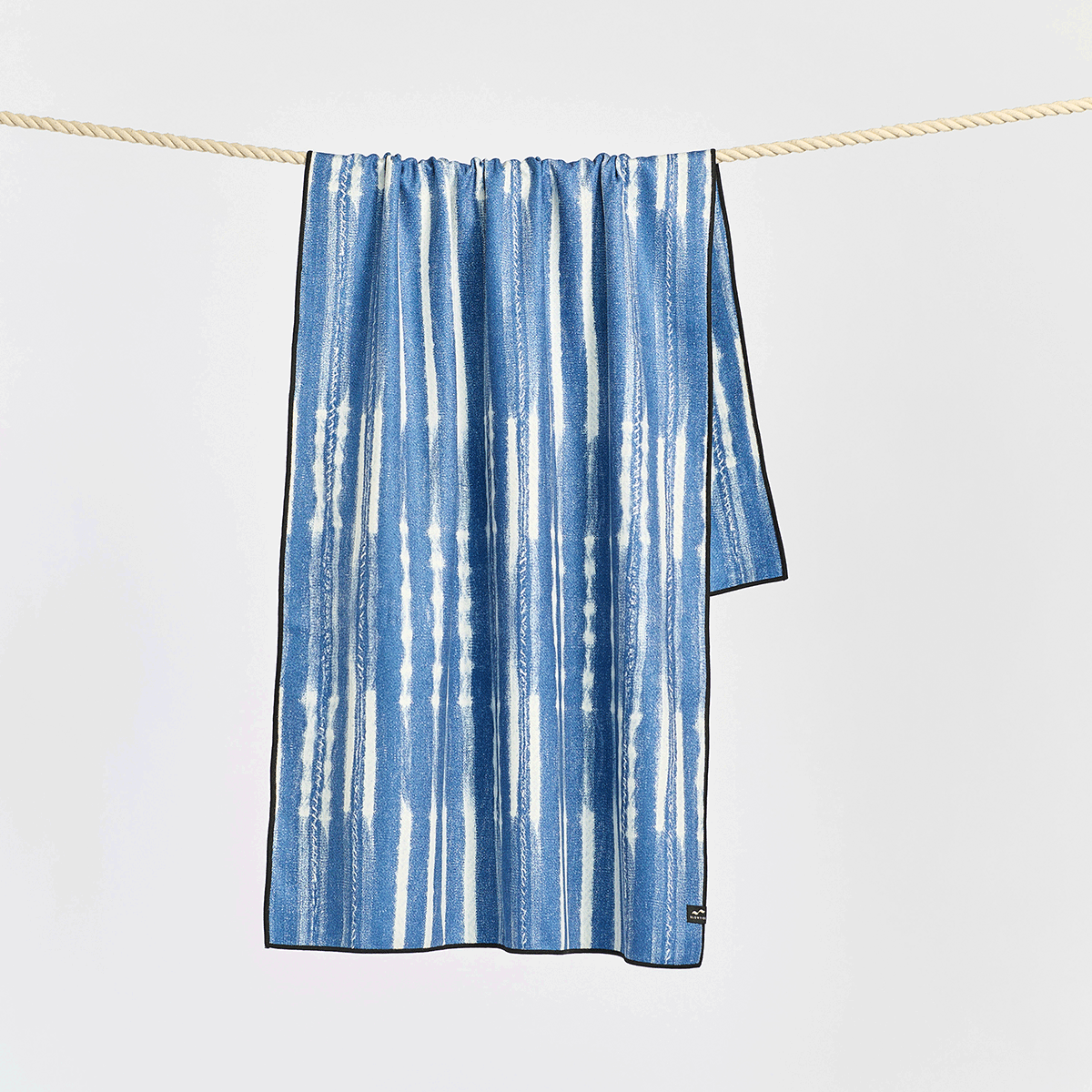 slowtide-kyoto-performance-quick-dry-travel-towel image 4