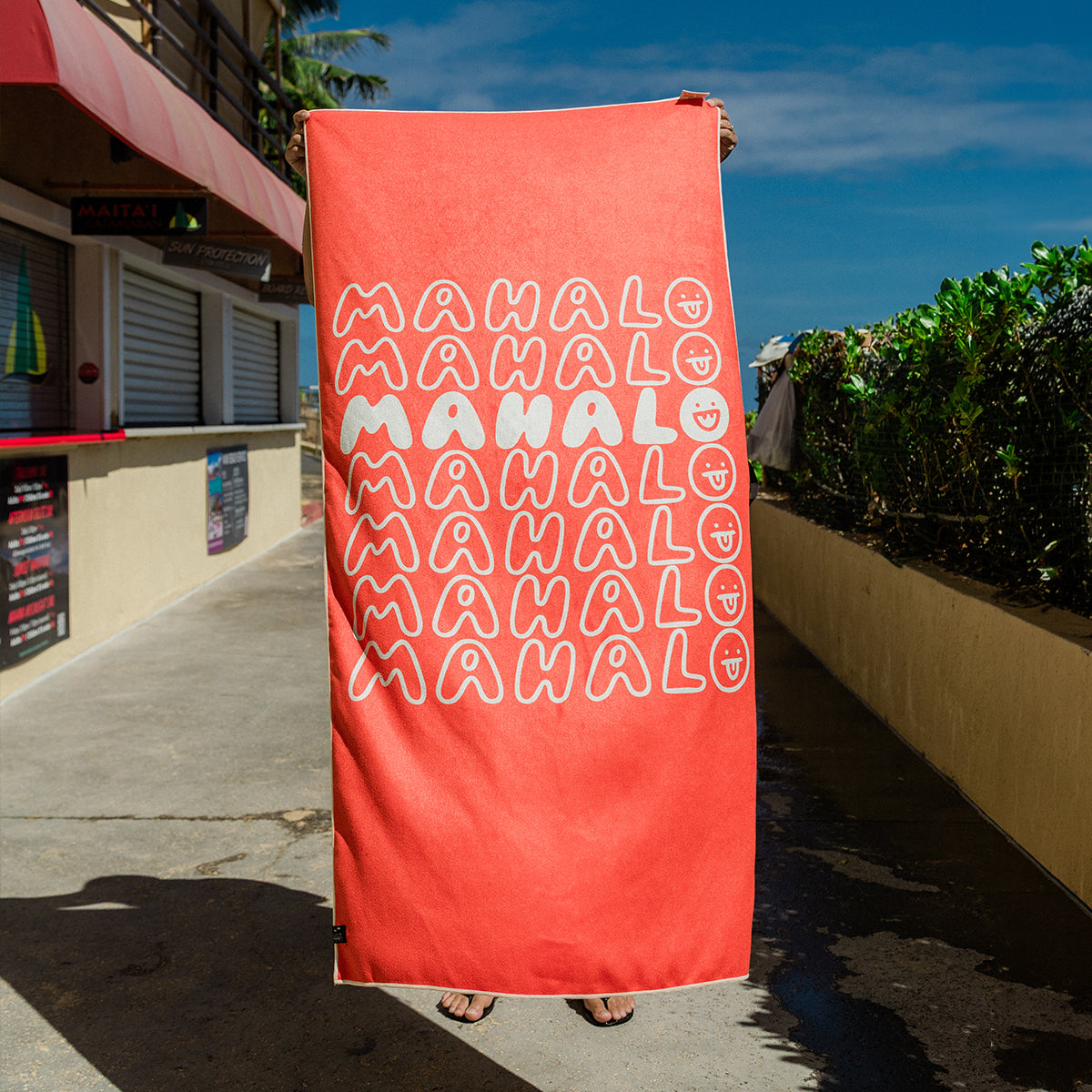 slowtide-mahalo-performance-quick-dry-travel-towel-kelsie-dayna image 4