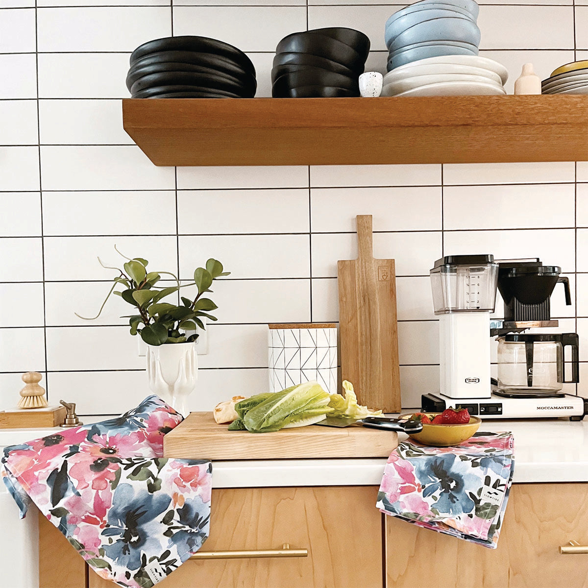 slowtide-jade-cotton-kitchen-towel image 3