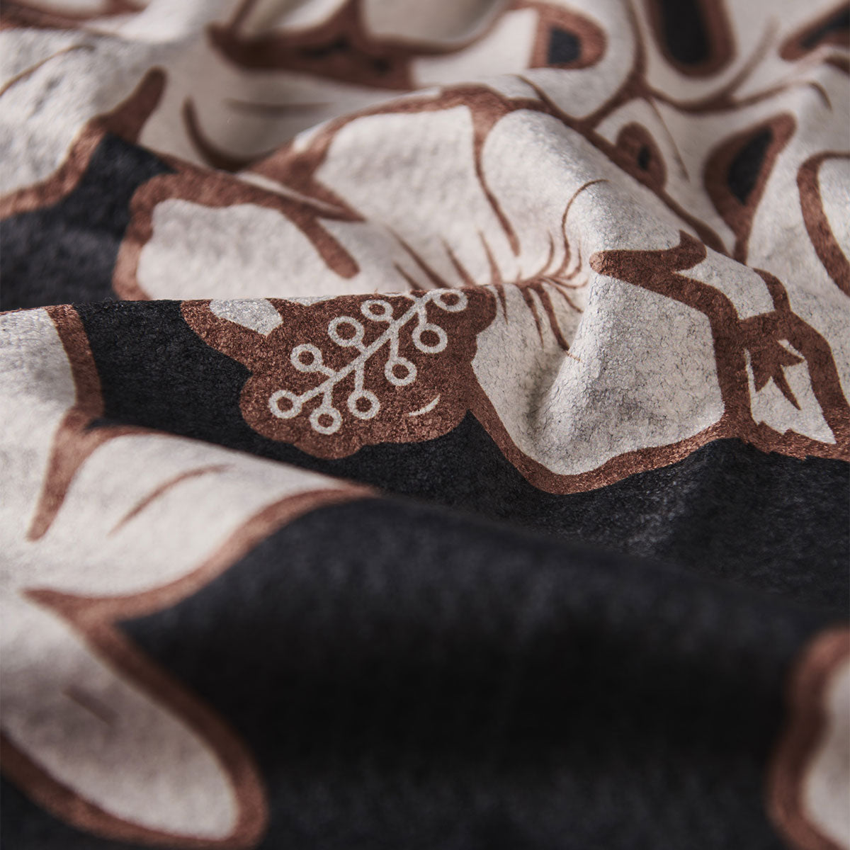 slowtide-olinda-quick-dry-kitchen-towel-black image 3