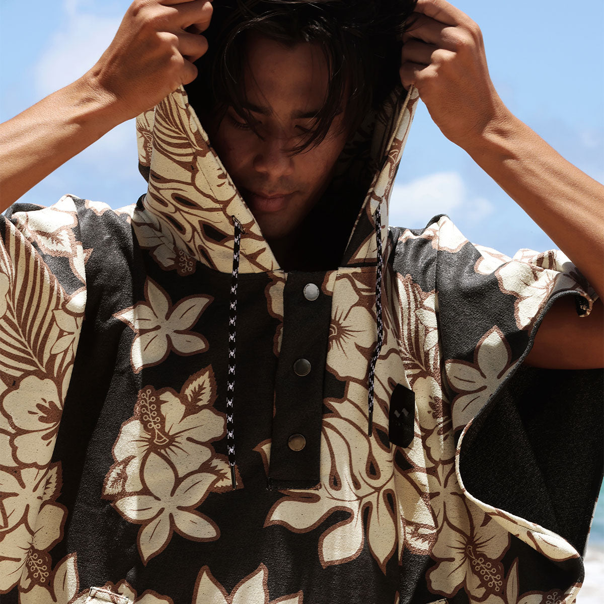 slowtide-olinda-quick-dry-poncho image 4