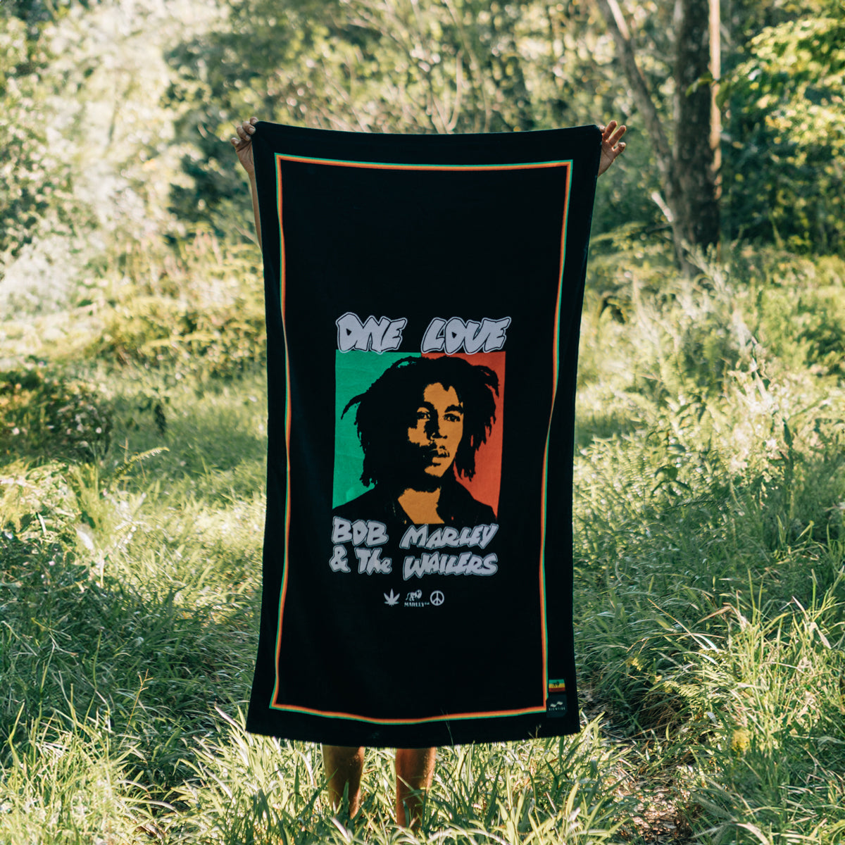 slowtide-one-love-beach-towel-bob-marley-x-slowtide image 3