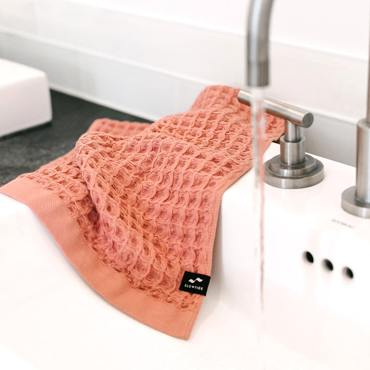 slowtide-guild-waffle-hand-towel-terracotta image 2