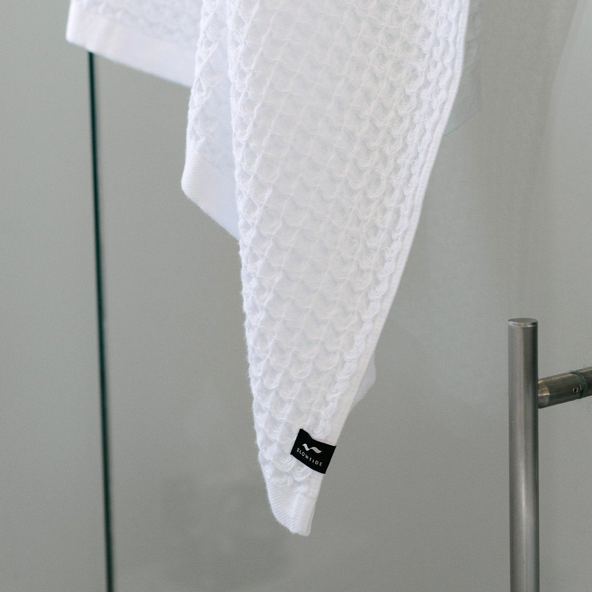 slowtide-guild-waffle-bath-towel-bundle-2-2-white image 4