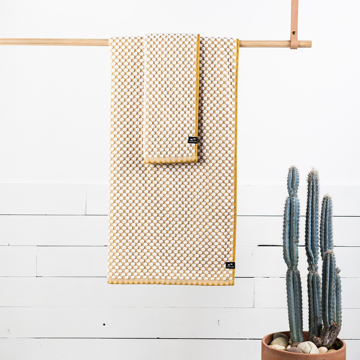 slowtide-clive-bath-towel-mustard image 6