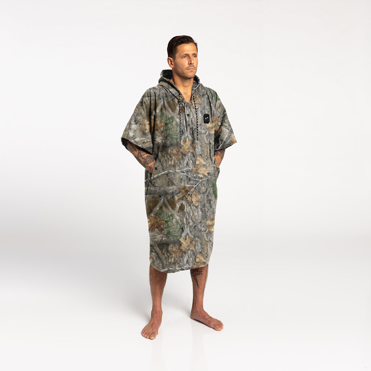 slowtide-realtree-quick-dry-poncho image 1