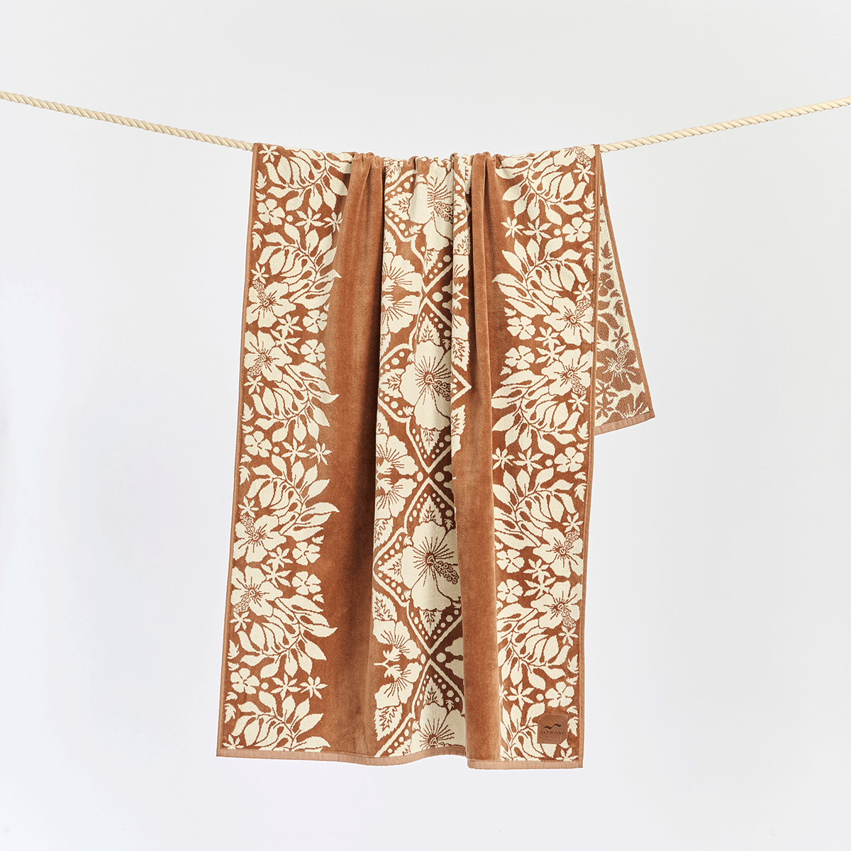 slowtide-sandy-s-oversized-woven-towel-fawn image 2