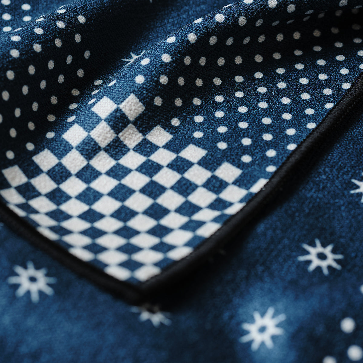 slowtide-shogun-performance-quick-dry-towel-indigo image 2