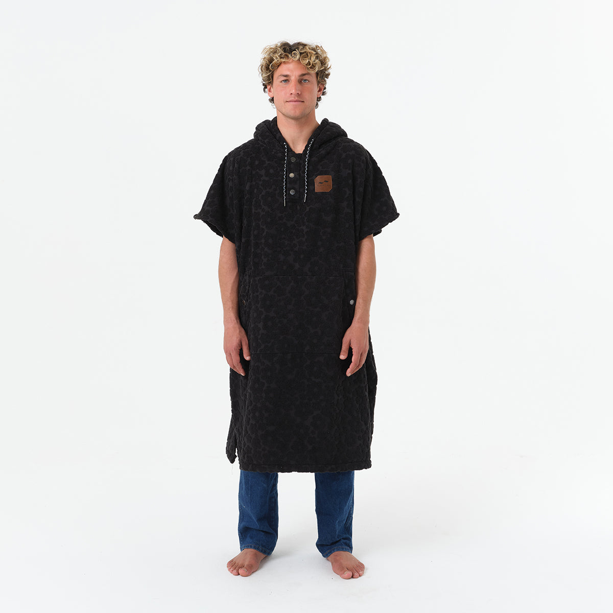 slowtide-ginny-extra-warm-poncho-black image 1