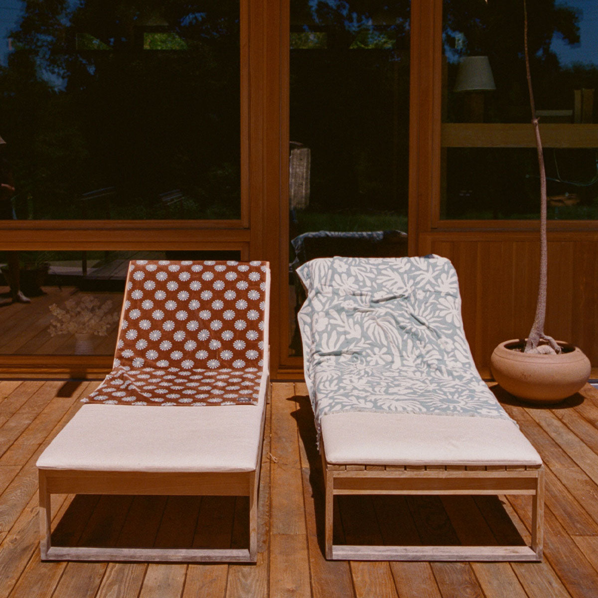 slowtide-sun-dazed-beach-towel-toast image 2