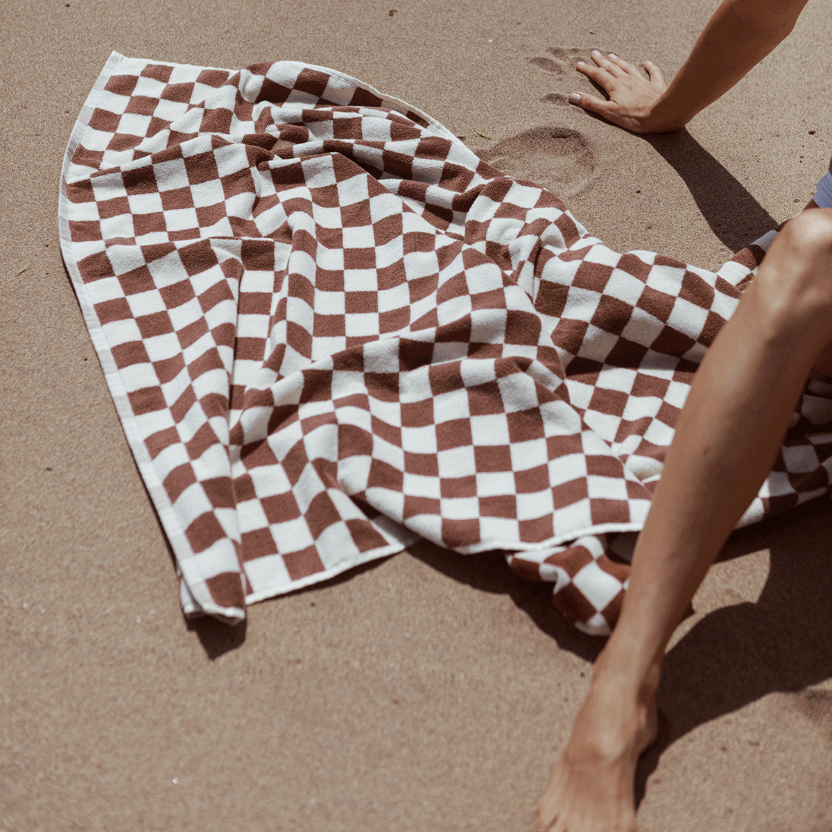slowtide-sundown-oversized-woven-towel-fawn image 2