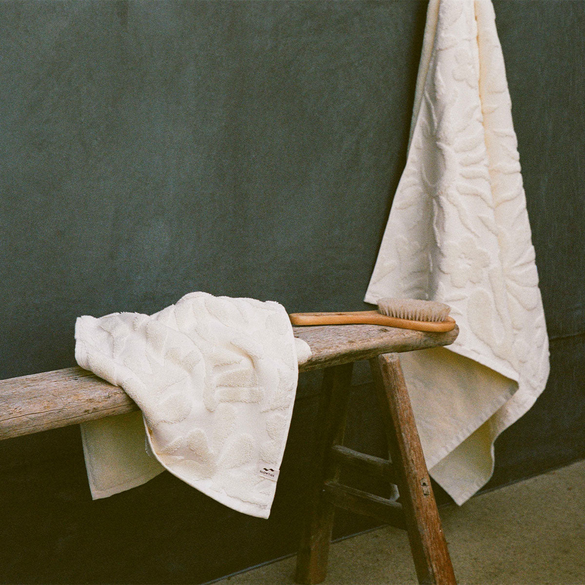 slowtide-sunny-sculpted-hand-towel-cream image 4