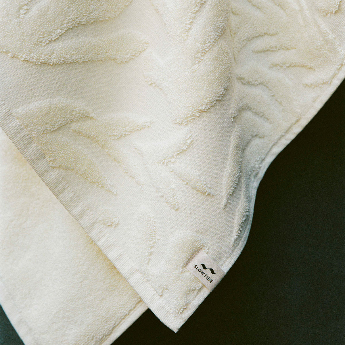slowtide-sunny-sculpted-hand-towel-cream image 3