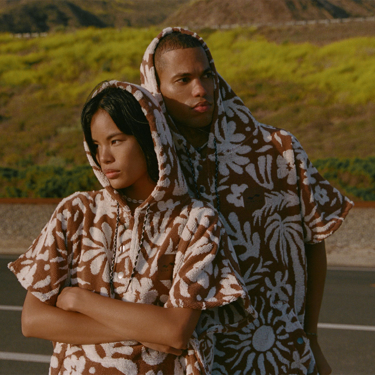 slowtide-sunny-extra-warm-poncho-toast image 4