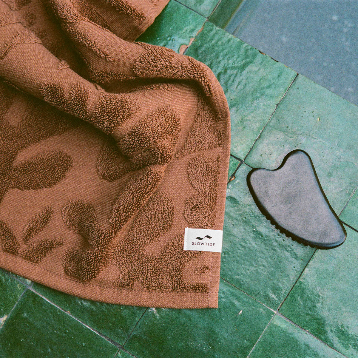 slowtide-sunny-sculpted-hand-towel-toast image 3